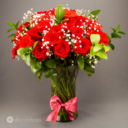 Destellos de amor [50 rosas]